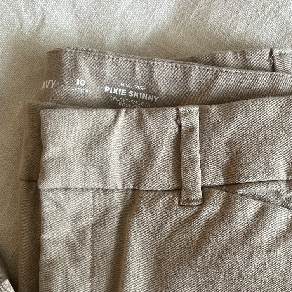 Old Navy Khaki Pixie Skinny Pants for Men